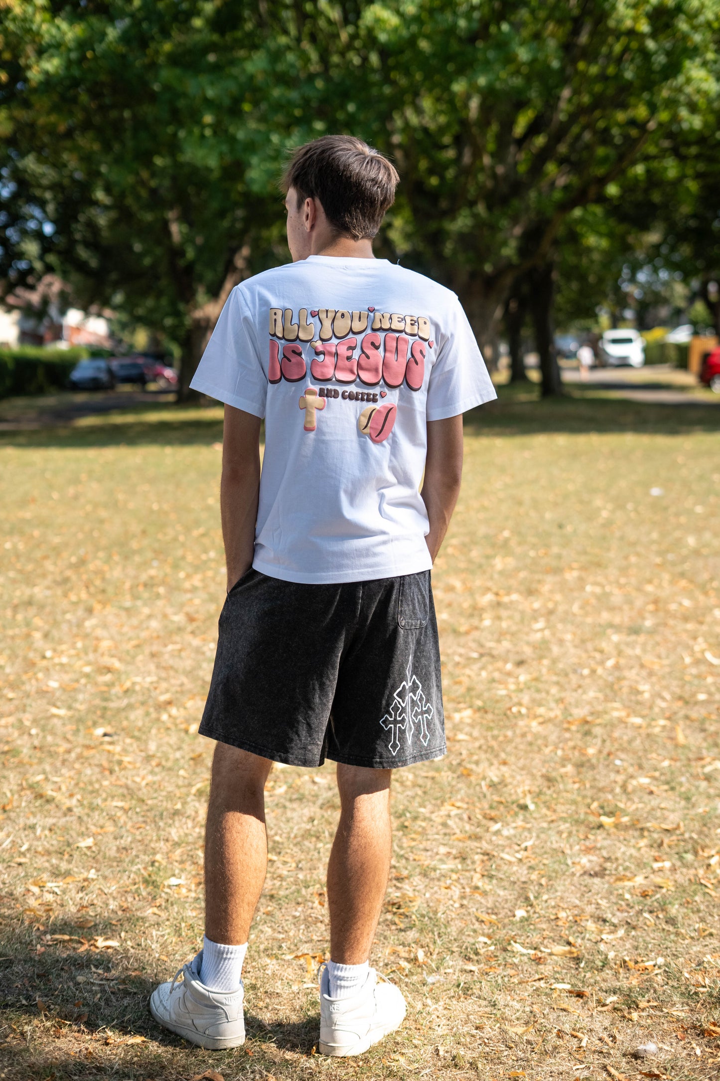 SLIM FIT JESUS & COFFEE TEE